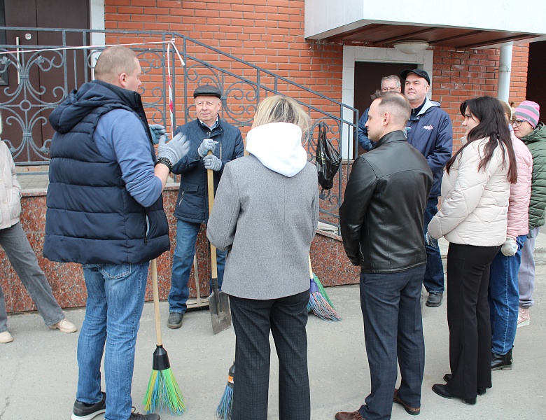 28 марта прошел весенний субботник по благоустройству территории.